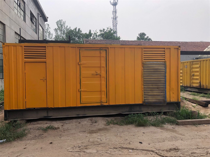 湘西柴油发电机如何判断新机油是否已经完全充满机油滤清器？