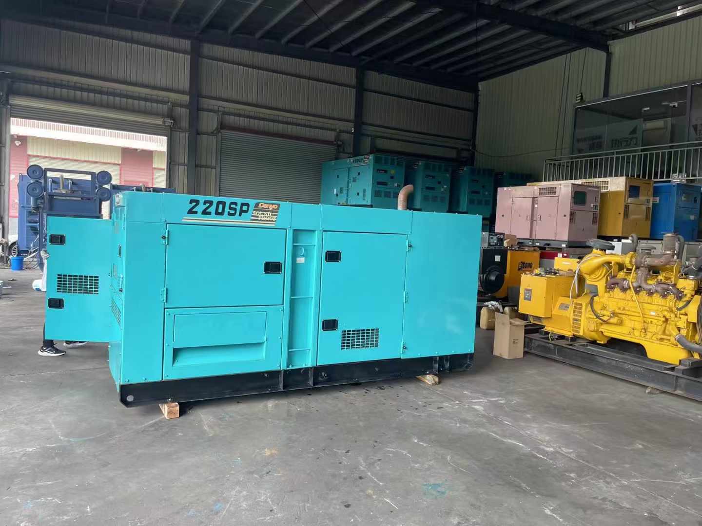 湘西800kW 柴油发电机的输出电流波动范围是多少？