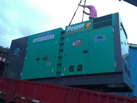 湘西柴油发电机组转速不稳定时，如何对发动机进行维护？