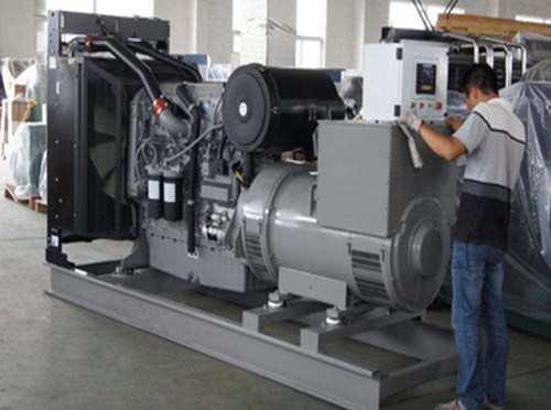 湘西柴油发电机组和储能设备配合使用的案例