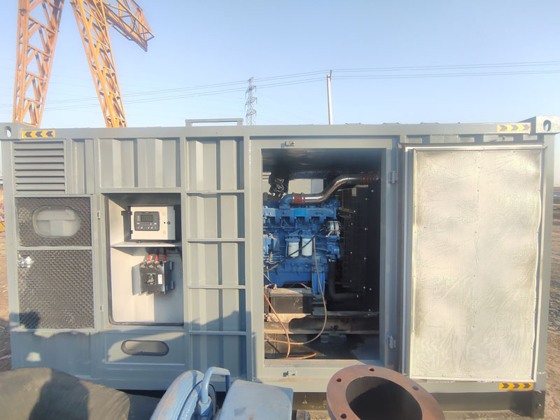 湘西柴油发电机组的机油多久更换一次比较合适？